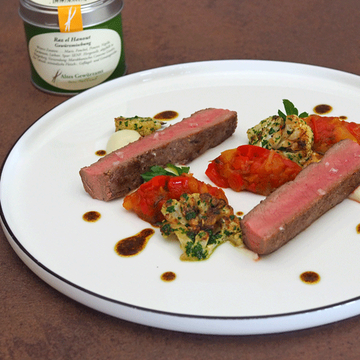 Lammrücken mit Raz el Hanout, Blumenkohl und Peperonata